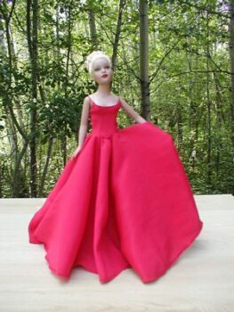 Give Your Tiny Kitty Collier a Stand-Out Ball Gown